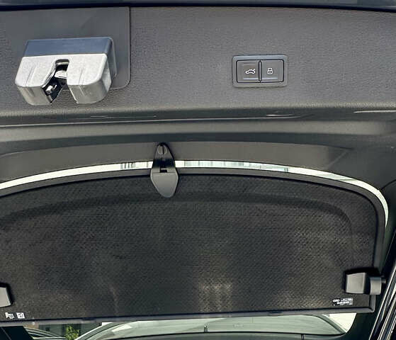 Серый Ауди E-Tron, объемом двигателя 0 л и пробегом 79 тыс. км за 36500 $, фото 20 на Automoto.ua