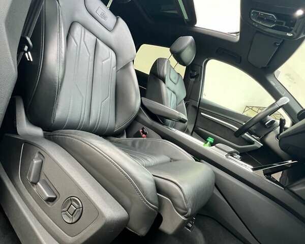 Серый Ауди E-Tron, объемом двигателя 0 л и пробегом 125 тыс. км за 34999 $, фото 44 на Automoto.ua