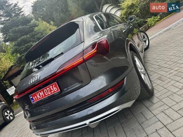 Сірий Ауді E-Tron, об'ємом двигуна 0 л та пробігом 148 тис. км за 27500 $, фото 61 на Automoto.ua