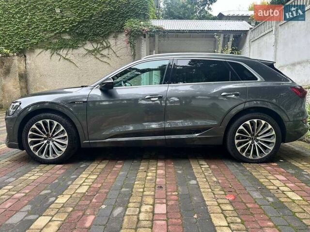 Серый Ауди E-Tron, объемом двигателя 0 л и пробегом 53 тыс. км за 36000 $, фото 17 на Automoto.ua