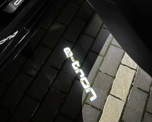 Серый Ауди E-Tron, объемом двигателя 0 л и пробегом 125 тыс. км за 34999 $, фото 119 на Automoto.ua