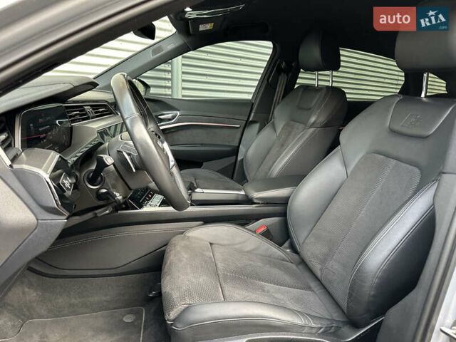 Сірий Ауді E-Tron, об'ємом двигуна 0 л та пробігом 45 тис. км за 33999 $, фото 63 на Automoto.ua