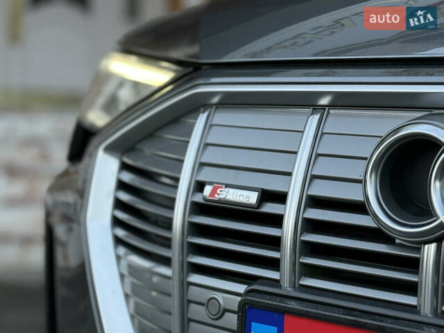 Серый Ауди E-Tron, объемом двигателя 0 л и пробегом 28 тыс. км за 34900 $, фото 7 на Automoto.ua