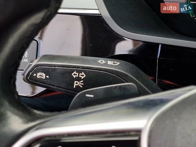 Серый Ауди E-Tron, объемом двигателя 0 л и пробегом 140 тыс. км за 25811 $, фото 101 на Automoto.ua