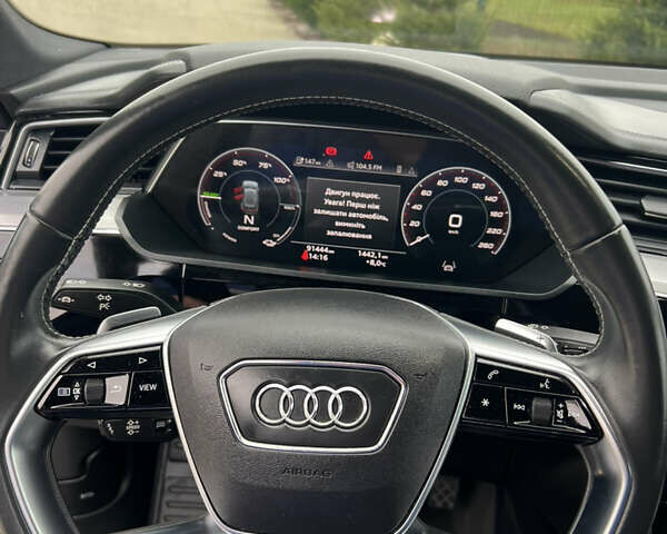 Сірий Ауді E-Tron, об'ємом двигуна 0 л та пробігом 90 тис. км за 36200 $, фото 16 на Automoto.ua