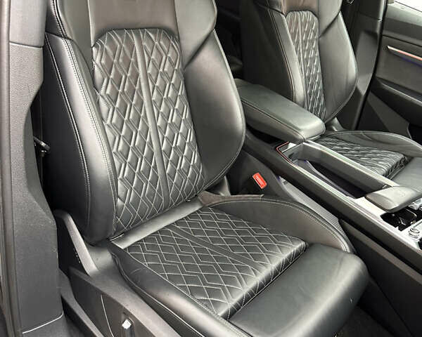 Сірий Ауді E-Tron, об'ємом двигуна 0 л та пробігом 106 тис. км за 39900 $, фото 49 на Automoto.ua