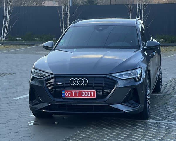 Сірий Ауді E-Tron, об'ємом двигуна 0 л та пробігом 64 тис. км за 33500 $, фото 37 на Automoto.ua