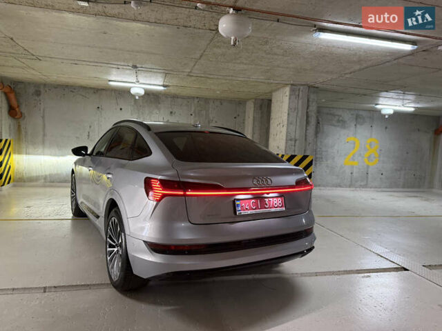 Серый Ауди E-Tron, объемом двигателя 0 л и пробегом 32 тыс. км за 41990 $, фото 6 на Automoto.ua