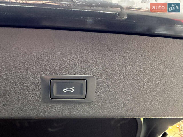 Серый Ауди E-Tron, объемом двигателя 0 л и пробегом 126 тыс. км за 29999 $, фото 21 на Automoto.ua