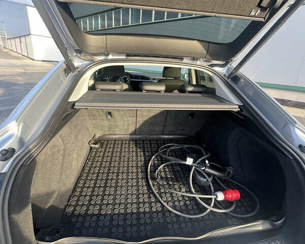 Серый Ауди E-Tron, объемом двигателя 0 л и пробегом 88 тыс. км за 36500 $, фото 19 на Automoto.ua