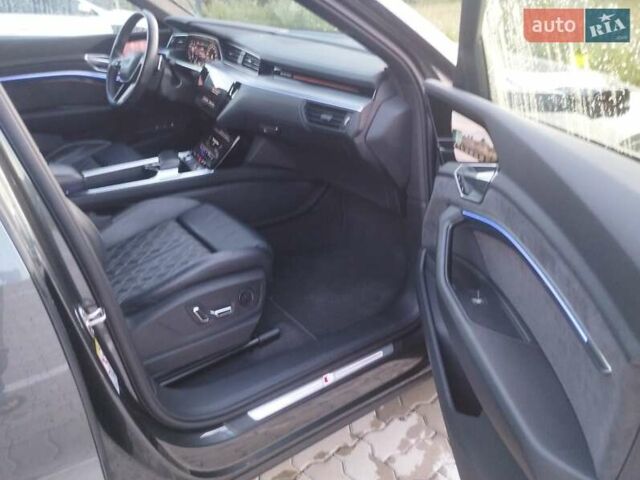 Сірий Ауді E-Tron, об'ємом двигуна 0 л та пробігом 98 тис. км за 39000 $, фото 10 на Automoto.ua