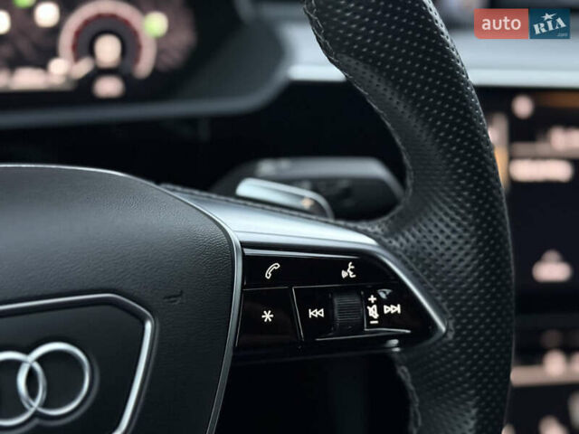 Серый Ауди E-Tron, объемом двигателя 0 л и пробегом 28 тыс. км за 34900 $, фото 57 на Automoto.ua