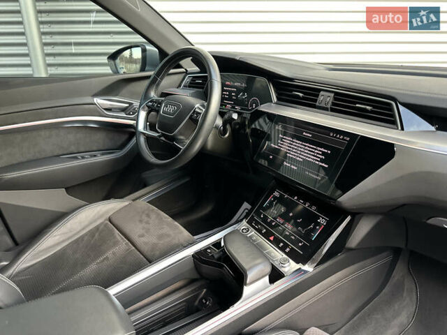 Сірий Ауді E-Tron, об'ємом двигуна 0 л та пробігом 45 тис. км за 33999 $, фото 34 на Automoto.ua