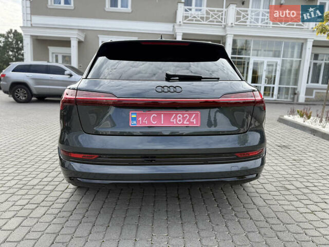 Серый Ауди E-Tron, объемом двигателя 0 л и пробегом 40 тыс. км за 34999 $, фото 7 на Automoto.ua