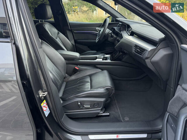 Серый Ауди E-Tron, объемом двигателя 0 л и пробегом 119 тыс. км за 41500 $, фото 29 на Automoto.ua