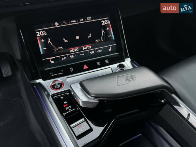 Серый Ауди E-Tron, объемом двигателя 0 л и пробегом 119 тыс. км за 40500 $, фото 36 на Automoto.ua