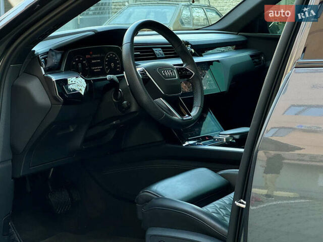 Сірий Ауді E-Tron, об'ємом двигуна 0 л та пробігом 47 тис. км за 45000 $, фото 47 на Automoto.ua