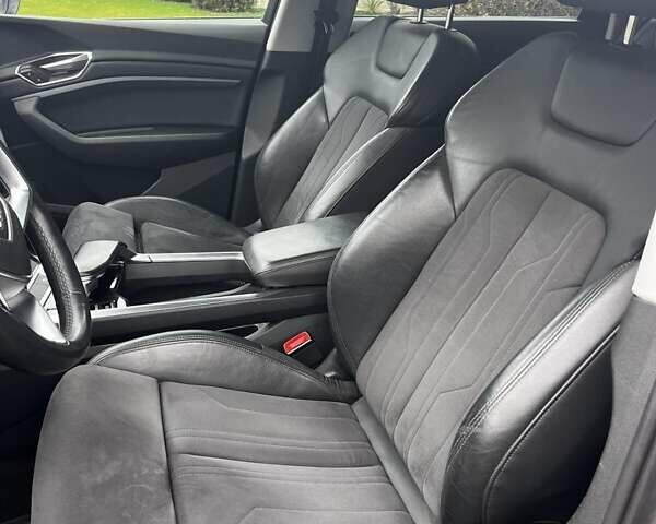 Серый Ауди E-Tron, объемом двигателя 0 л и пробегом 165 тыс. км за 33000 $, фото 23 на Automoto.ua