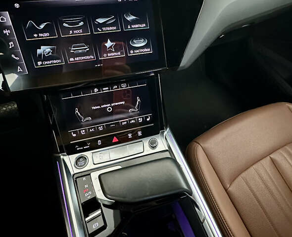 Серый Ауди E-Tron, объемом двигателя 0 л и пробегом 79 тыс. км за 36500 $, фото 16 на Automoto.ua