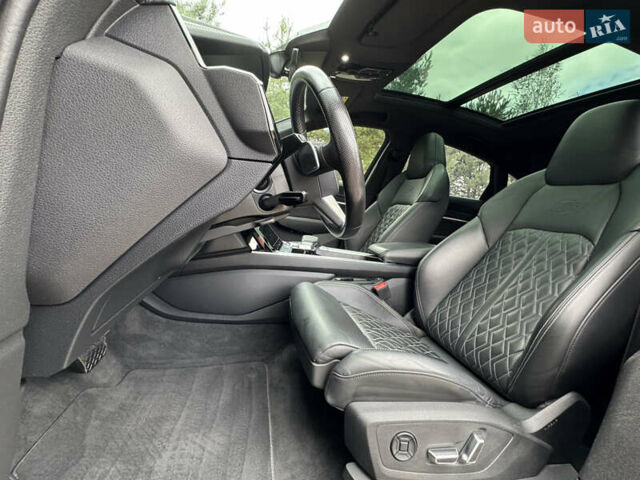 Сірий Ауді E-Tron, об'ємом двигуна 0 л та пробігом 106 тис. км за 38400 $, фото 23 на Automoto.ua