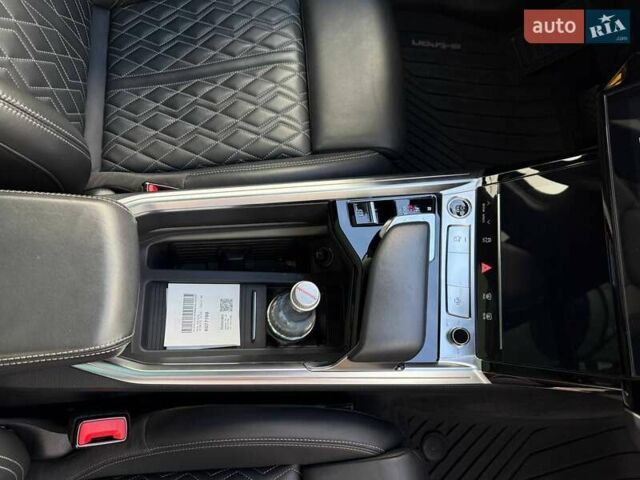 Сірий Ауді E-Tron, об'ємом двигуна 0 л та пробігом 45 тис. км за 48137 $, фото 29 на Automoto.ua