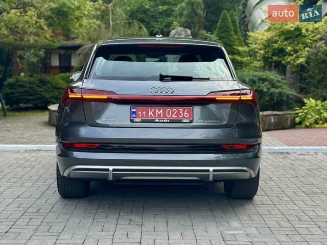 Сірий Ауді E-Tron, об'ємом двигуна 0 л та пробігом 148 тис. км за 27500 $, фото 71 на Automoto.ua
