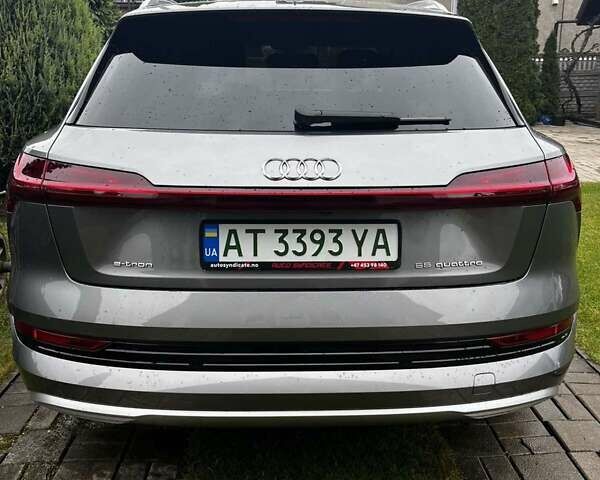Серый Ауди E-Tron, объемом двигателя 0 л и пробегом 165 тыс. км за 33000 $, фото 4 на Automoto.ua