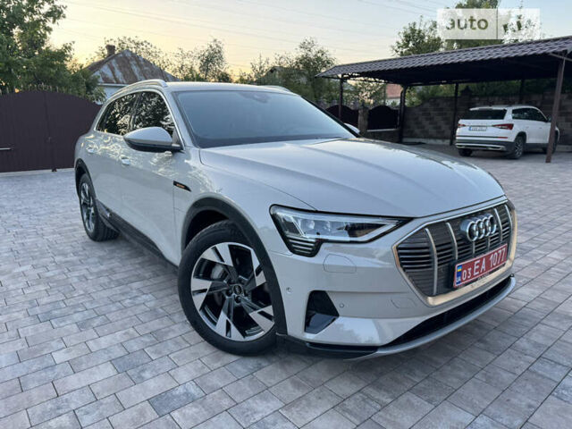 Сірий Ауді E-Tron, об'ємом двигуна 0 л та пробігом 31 тис. км за 46500 $, фото 19 на Automoto.ua