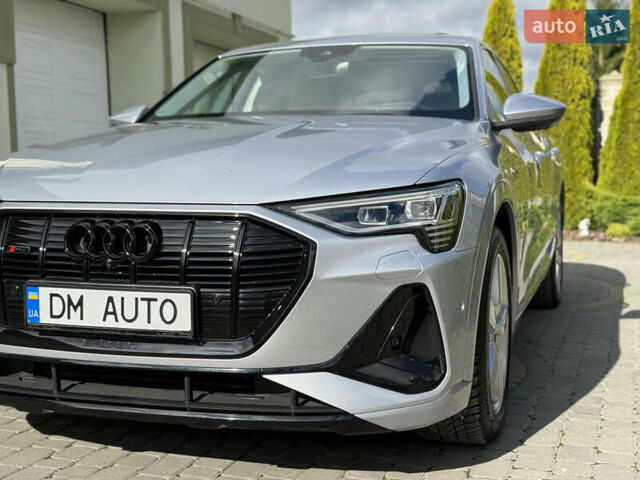 Серый Ауди E-Tron, объемом двигателя 0 л и пробегом 130 тыс. км за 37000 $, фото 35 на Automoto.ua