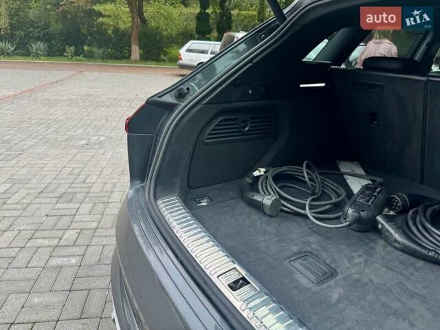Сірий Ауді E-Tron, об'ємом двигуна 0 л та пробігом 148 тис. км за 27500 $, фото 174 на Automoto.ua