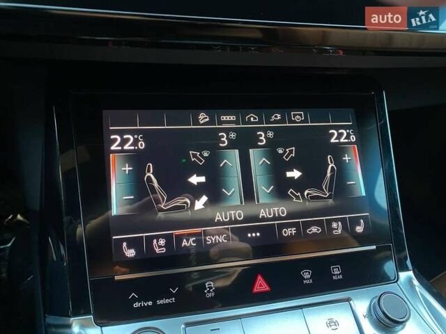 Сірий Ауді E-Tron, об'ємом двигуна 0 л та пробігом 53 тис. км за 29900 $, фото 18 на Automoto.ua