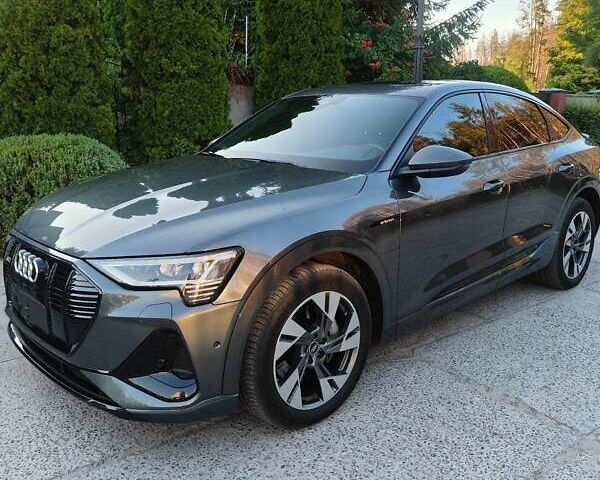 Серый Ауди E-Tron, объемом двигателя 0 л и пробегом 110 тыс. км за 33700 $, фото 20 на Automoto.ua