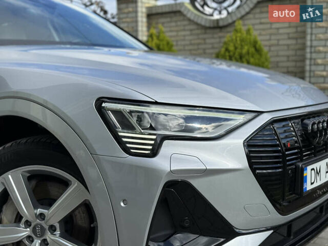 Серый Ауди E-Tron, объемом двигателя 0 л и пробегом 130 тыс. км за 37000 $, фото 16 на Automoto.ua