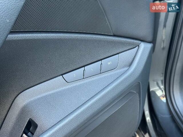 Серый Ауди E-Tron, объемом двигателя 0 л и пробегом 168 тыс. км за 25900 $, фото 7 на Automoto.ua