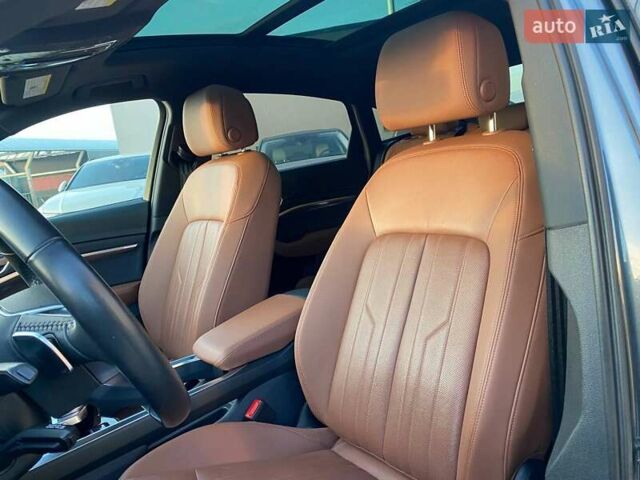 Сірий Ауді E-Tron, об'ємом двигуна 0 л та пробігом 53 тис. км за 29900 $, фото 21 на Automoto.ua