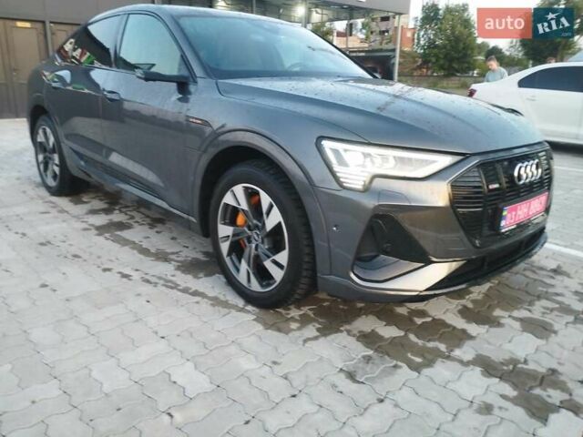 Сірий Ауді E-Tron, об'ємом двигуна 0 л та пробігом 98 тис. км за 39000 $, фото 1 на Automoto.ua