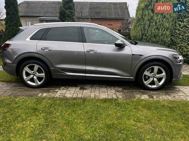 Серый Ауди E-Tron, объемом двигателя 0 л и пробегом 165 тыс. км за 33000 $, фото 10 на Automoto.ua