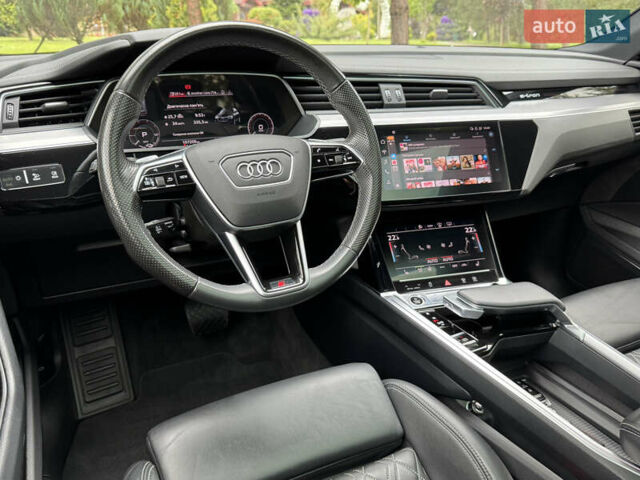 Сірий Ауді E-Tron, об'ємом двигуна 0 л та пробігом 106 тис. км за 38400 $, фото 20 на Automoto.ua