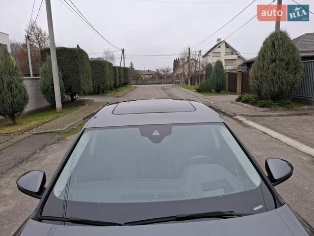 Сірий Ауді E-Tron, об'ємом двигуна 0 л та пробігом 43 тис. км за 41999 $, фото 10 на Automoto.ua