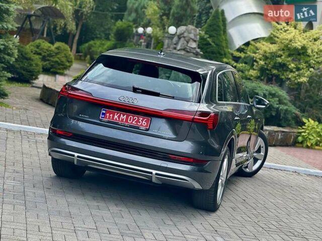 Сірий Ауді E-Tron, об'ємом двигуна 0 л та пробігом 148 тис. км за 27500 $, фото 56 на Automoto.ua