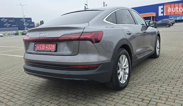 Сірий Ауді E-Tron, об'ємом двигуна 0 л та пробігом 140 тис. км за 28800 $, фото 13 на Automoto.ua