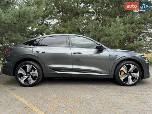 Сірий Ауді E-Tron, об'ємом двигуна 0 л та пробігом 106 тис. км за 38400 $, фото 12 на Automoto.ua