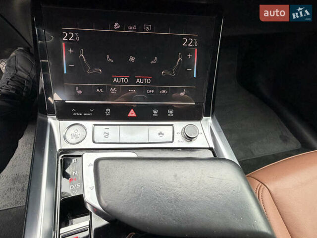 Серый Ауди E-Tron, объемом двигателя 0 л и пробегом 126 тыс. км за 29999 $, фото 31 на Automoto.ua