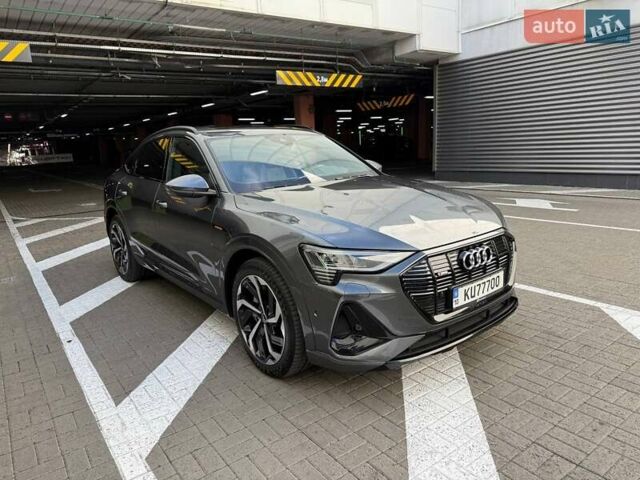 Сірий Ауді E-Tron, об'ємом двигуна 0 л та пробігом 45 тис. км за 48137 $, фото 3 на Automoto.ua