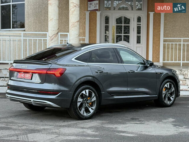 Серый Ауди E-Tron, объемом двигателя 0 л и пробегом 28 тыс. км за 34900 $, фото 17 на Automoto.ua