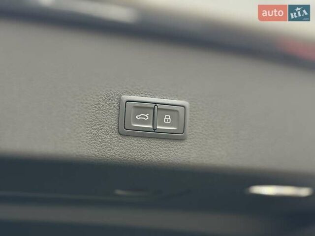 Серый Ауди E-Tron, объемом двигателя 0 л и пробегом 149 тыс. км за 29300 $, фото 52 на Automoto.ua