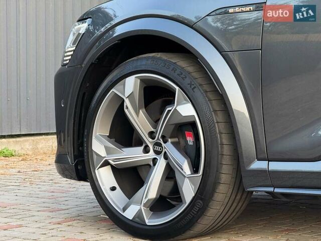 Серый Ауди E-Tron, объемом двигателя 0 л и пробегом 56 тыс. км за 46999 $, фото 34 на Automoto.ua