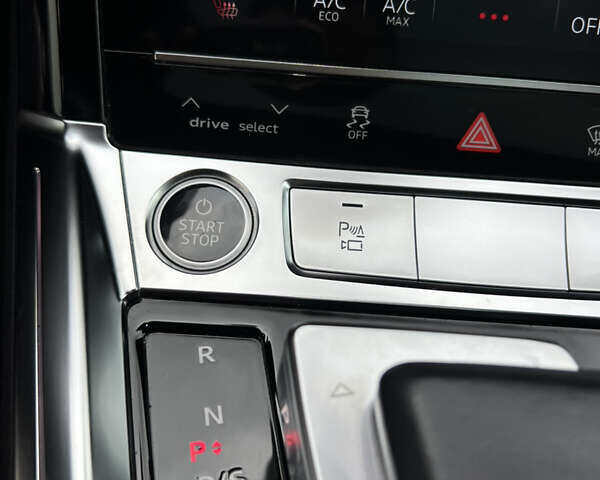 Ауді E-Tron 2021 у Луцьку на Automoto.ua Сірий Ауді E-Tron, об'ємом двигуна 0 л та пробігом 125 тис. км за 34999 $, фото 51 на Automoto.ua