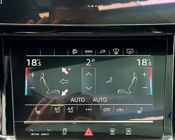 Серый Ауди E-Tron, объемом двигателя 0 л и пробегом 125 тыс. км за 34999 $, фото 79 на Automoto.ua