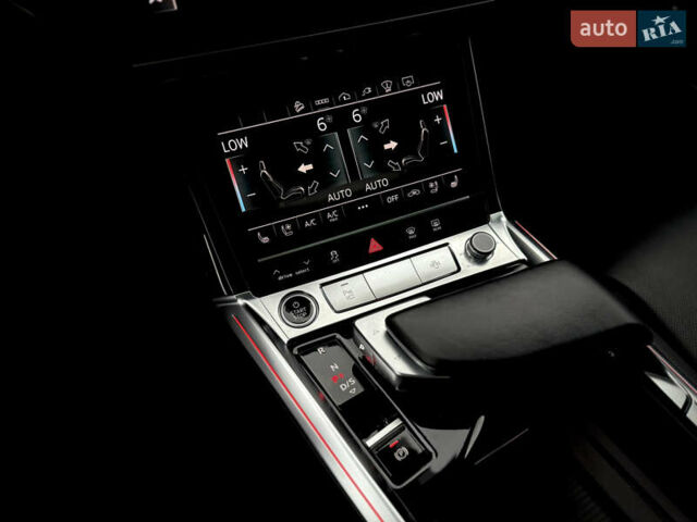 Серый Ауди E-Tron, объемом двигателя 0 л и пробегом 36 тыс. км за 45445 $, фото 118 на Automoto.ua